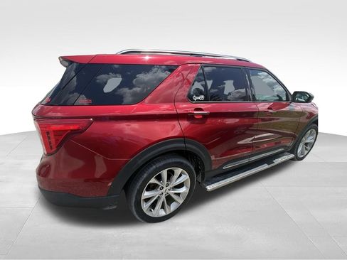 Used 2023 Ford Explorer Platinum w/ Technology Package AWD/4WD image 4