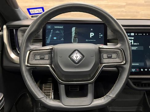 Used 2022 Rivian R1T Adventure image 20