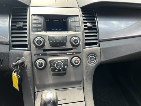 Used 2014 Ford Taurus SEL FWD image 7