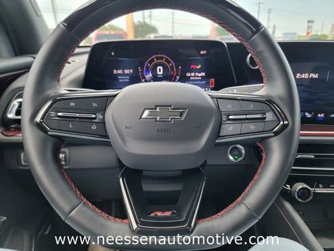 Used 2024 Chevrolet Traverse RS w/ LPO, Floor Liner Package FWD image 18
