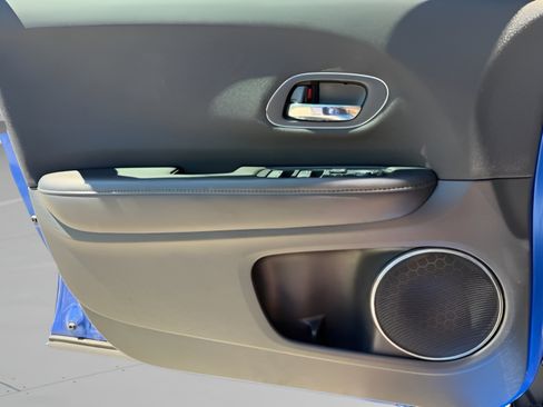 Certified 2021 Honda HR-V EX image 18