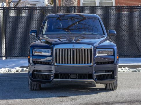 Used 2019 Rolls-Royce Cullinan Sport Utility 4D image 12