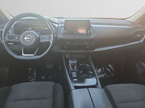 Used 2023 Nissan Rogue SV image 11