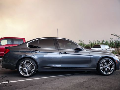 Used 2017 BMW 340i xDrive Sedan AWD/4WD image 15