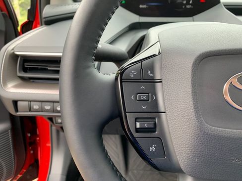 Used 2025 Toyota Prius Limited FWD image 29