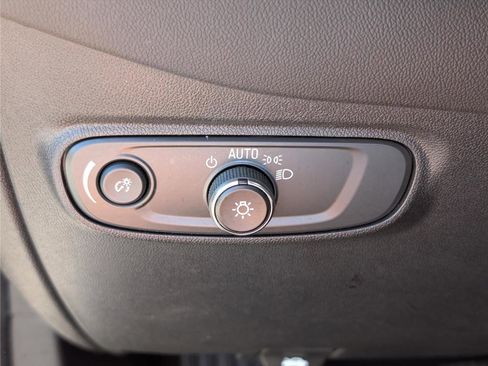 Used 2024 Chevrolet Equinox LT AWD/4WD image 22