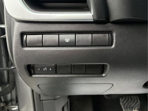 Used 2021 Nissan Rogue SV image 20