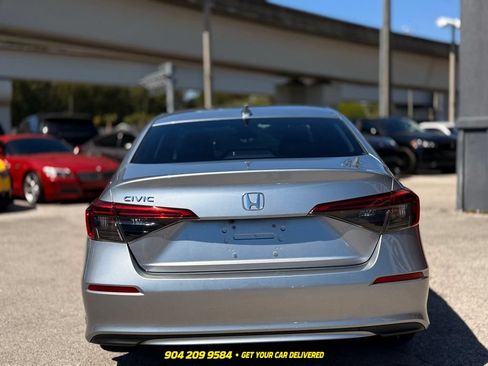 Used 2023 Honda Civic LX image 6