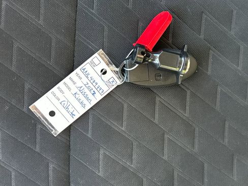 Used 2022 Nissan Kicks SV FWD image 36