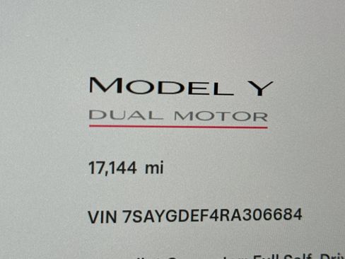 Used 2024 Tesla Model Y Performance AWD/4WD image 30