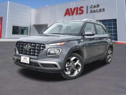 Used 2025 Hyundai Venue SEL