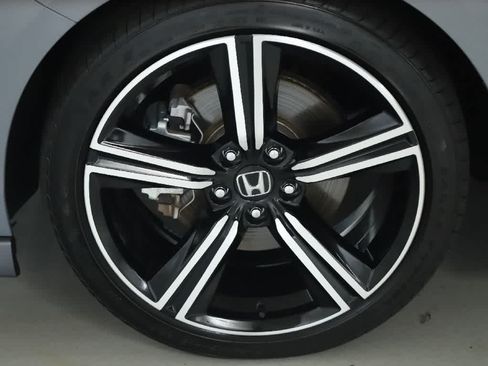 Used 2023 Honda Accord Sport image 38