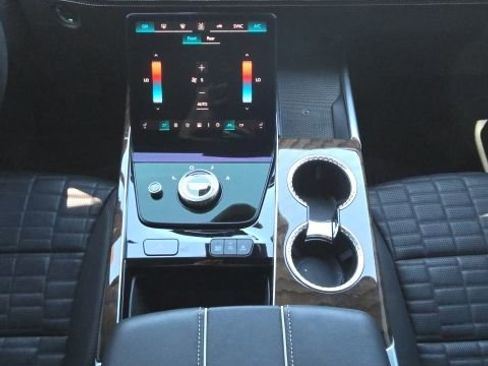 Used 2025 Cadillac Escalade Sport Platinum w/ LPO, Floor Liner Package AWD/4WD image 42