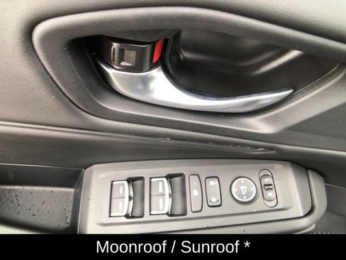 Used 2025 Honda Accord SE image 13