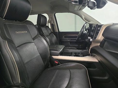 Used 2023 RAM 2500 Laramie AWD/4WD image 16