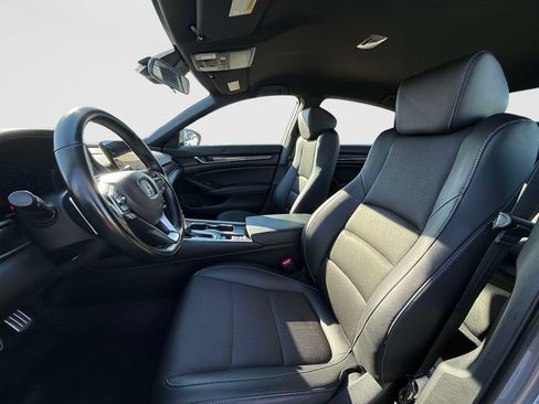 Used 2022 Honda Accord Sport image 11