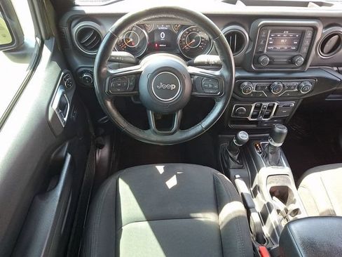 Used 2021 Jeep Gladiator Sport AWD/4WD image 11