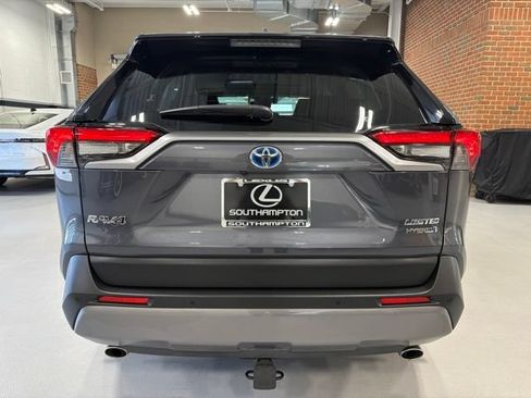 Used 2019 Toyota RAV4 Limited w/ Carpet Mat Package AWD/4WD image 6