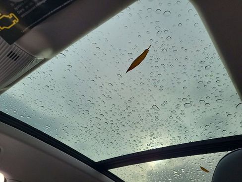 New 2026 Volkswagen Tiguan SE image 27