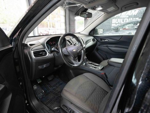 Used 2018 Chevrolet Equinox LT image 8