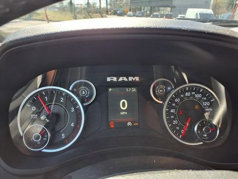 Used 2024 RAM 2500 Big Horn AWD/4WD image 23