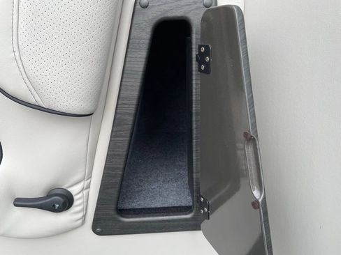 Used 2024 Mercedes-Benz Sprinter 3500 image 53