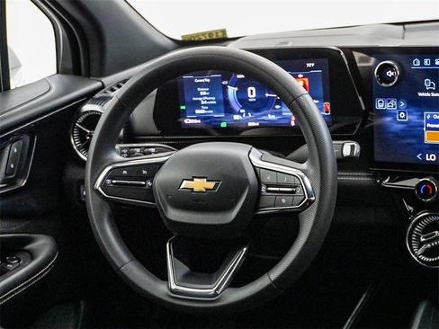 Used 2026 Chevrolet Blazer EV LT image 16