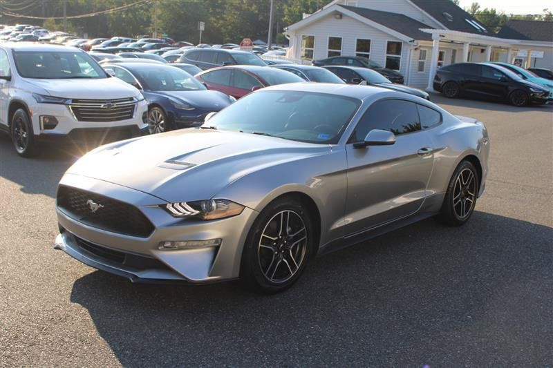Used 2021 Ford Mustang Premium RWD image 4