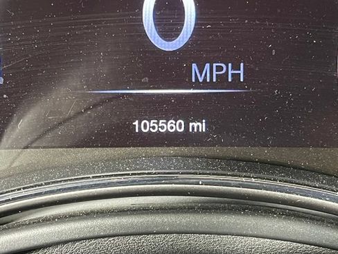 Used 2019 Jeep Grand Cherokee Laredo AWD/4WD image 26