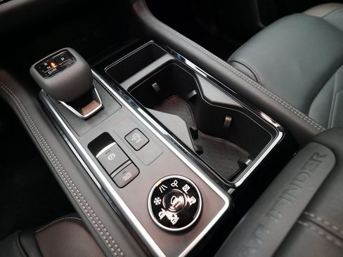 Certified 2024 Nissan Pathfinder Platinum w/ Cargo Package image 18