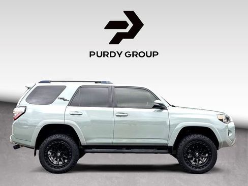 Used 2022 Toyota 4Runner TRD Off-Road Premium w/ Moonroof Package AWD/4WD image 9