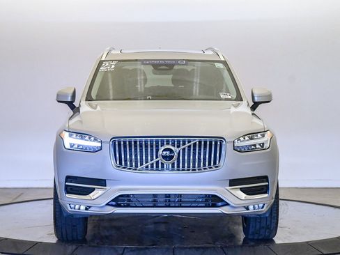Certified 2025 Volvo XC90 B5 Core image 7