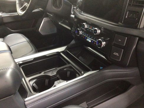 New 2026 Ford F250 Platinum image 32