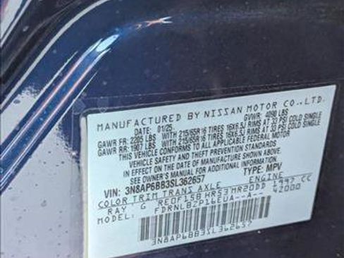 New 2025 Nissan Kicks S image 16