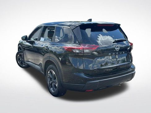 Used 2025 Nissan Rogue SV FWD image 5