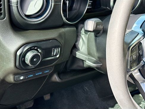 Used 2023 Jeep Wrangler Unlimited Sahara w/ Cold Weather Group AWD/4WD image 11
