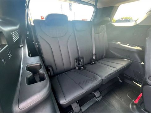 Used 2024 Hyundai Palisade Limited FWD image 30