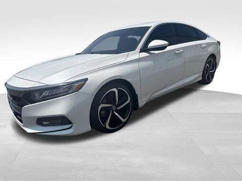 Used 2019 Honda Accord Sport image 5