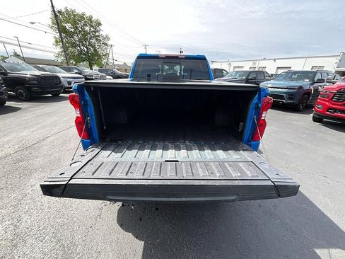 Used 2024 Chevrolet Silverado 1500 LT w/ Z71 Off-Road Package AWD/4WD image 8