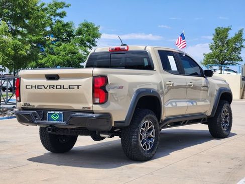 Used 2023 Chevrolet Colorado ZR2 w/ ZR2 Convenience Package III AWD/4WD image 7