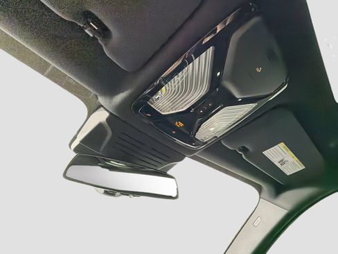 New 2026 BMW X5 xDrive40i w/ Executive Package image 20