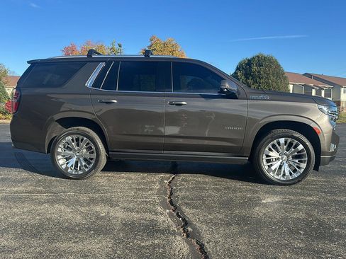 Used 2021 Chevrolet Tahoe High Country w/ Premium Package image 20