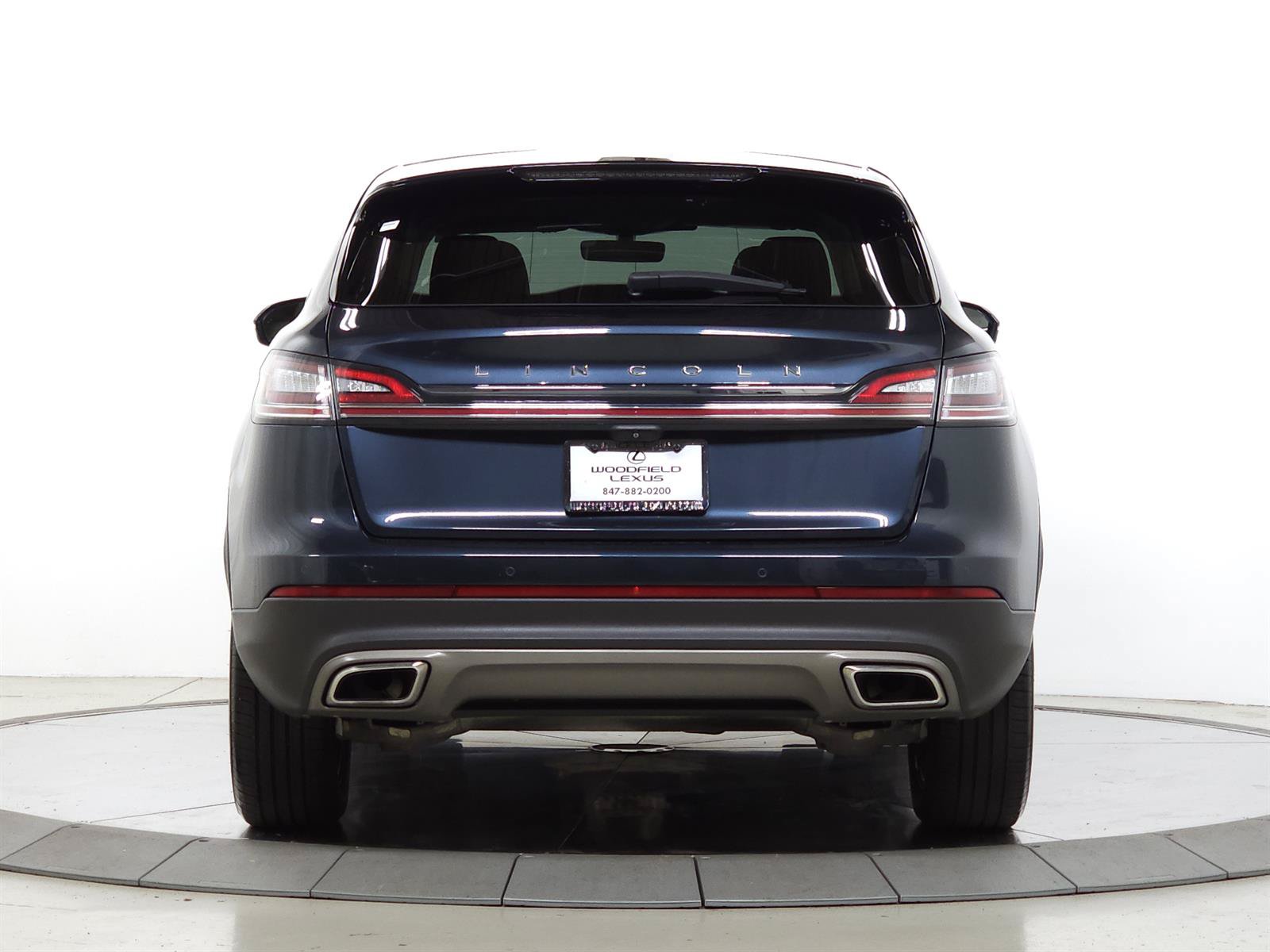 Used 2021 Lincoln Nautilus Reserve AWD/4WD image 6