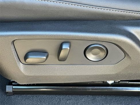 New 2026 GMC Canyon Elevation w/ Convenience Package image 21