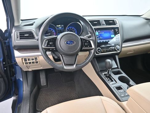 Used 2019 Subaru Outback 3.6R Limited image 16