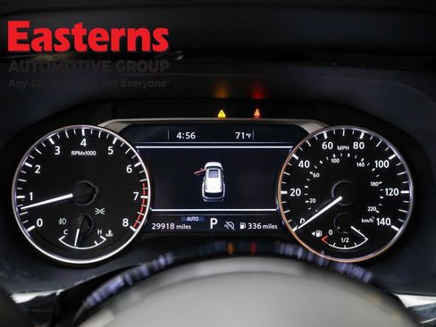 Used 2022 Nissan Pathfinder SL image 18