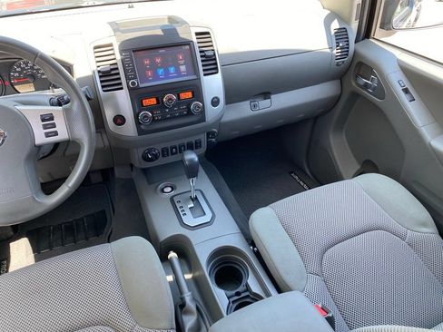 Used 2021 Nissan Frontier SV AWD/4WD image 25