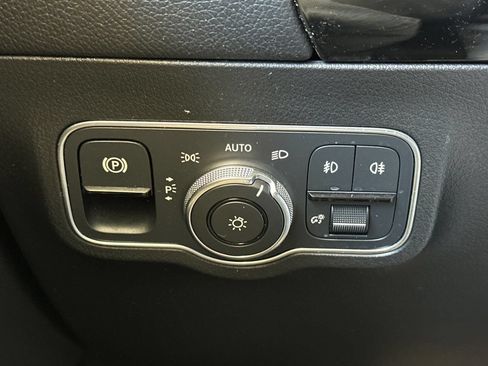 Certified 2023 Mercedes-Benz GLA 250 image 39