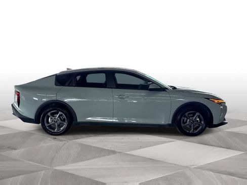 Used 2025 Kia K4 FWD image 9