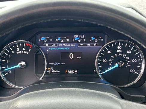 Used 2019 Ford Expedition Platinum image 17